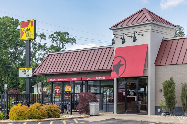 Hungry residents can find several fast food options on Oxford State Road in Amanda-Oneida.