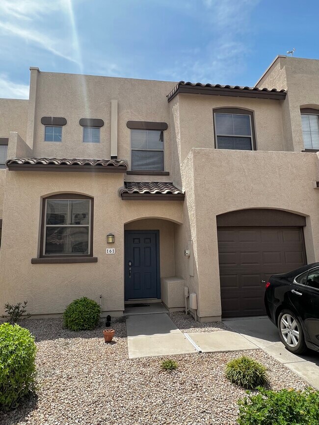 1886 E Don Carlos Ave, Tempe, AZ 85281