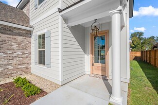 13276 Belle Reine Dr, Geismar, LA 70734