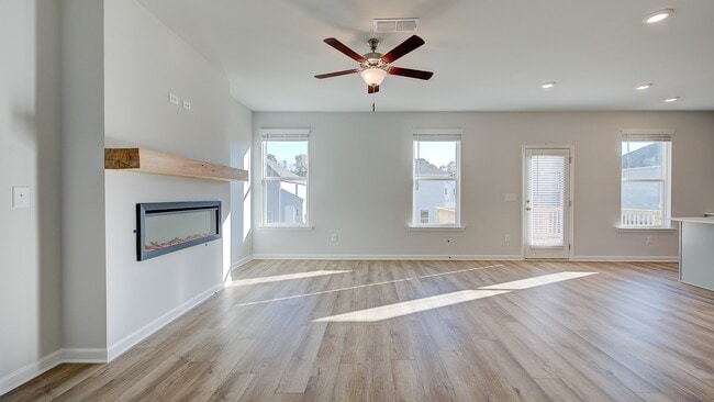 13 Camellia Dr, Fairburn, GA 30213 - photo 3