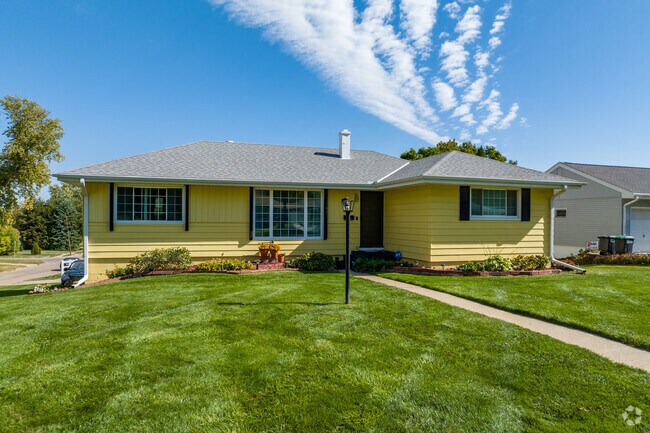 Fort Redman also features a large number of traditional ranch designs as well.