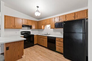 505 S Maple St, Black Creek, WI 54106