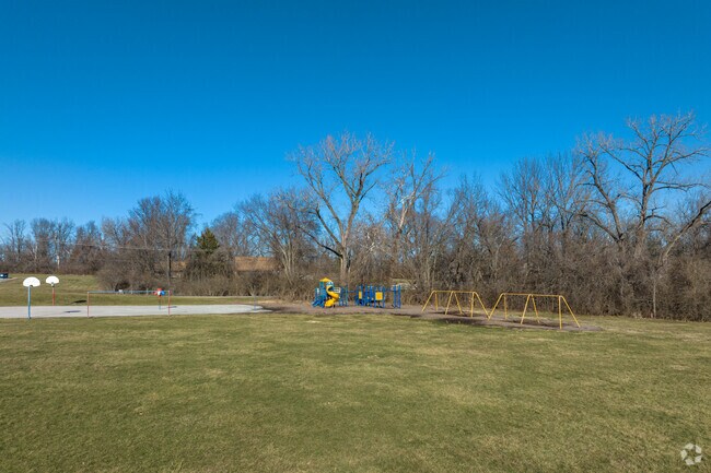 Teacher to student ratio at Jamestown Elementary School is 14 to 1.