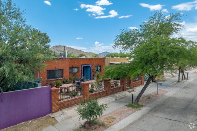Each Barrio Hollywood is unique, with some being red brick, and others stucco.