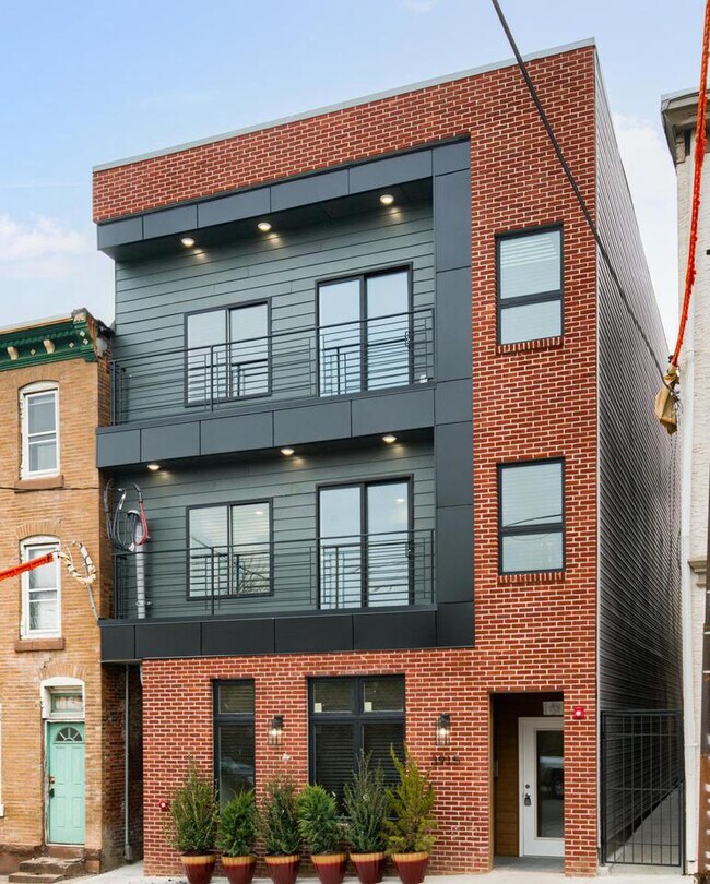 3915 Ridge Ave, Philadelphia, PA 19132