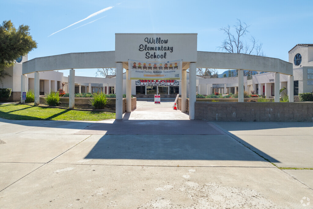 Send your kids to one of the top California Schools, Willow Elementary School in Agoura Hills.