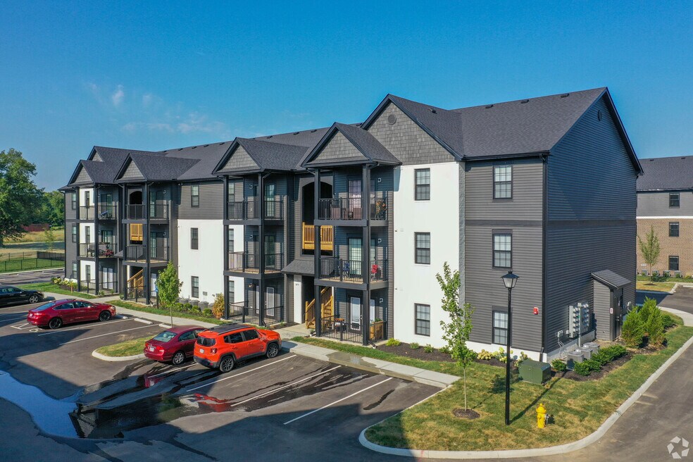 Adams Pointe 941 Taylor Station Rd, Gahanna, OH