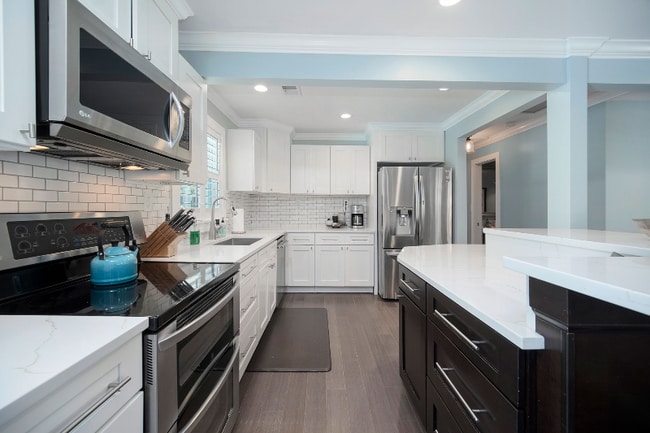 584 Fort Johnson Rd, Charleston, SC 29412 - photo 5