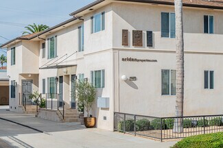 1117 S Cochran Ave Unit 1, Los Angeles, CA 90019