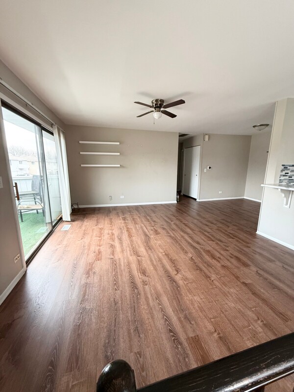 29W535 Winchester Cir S unit 4, Warrenville, IL 60555 - photo 4