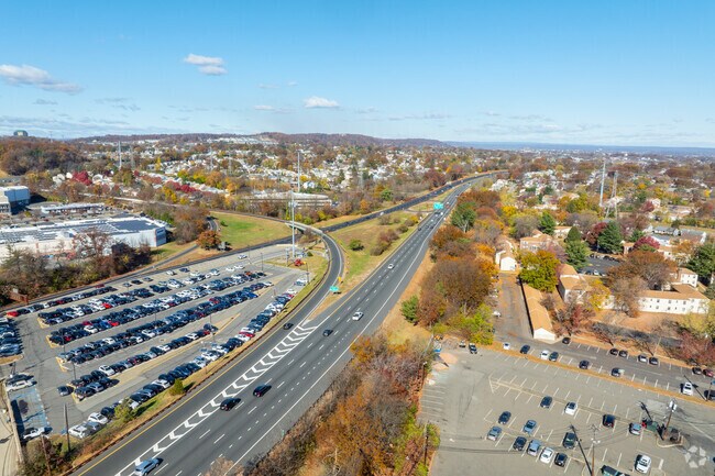 The Garden State Parkway is a crucial NJ parkway that stretches through Clifton.