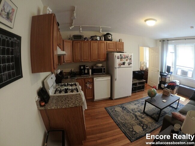 1615 Commonwealth Ave unit 17D, Brighton, MA 02135 - photo 3