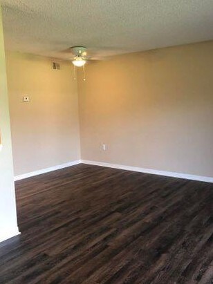 1076 Ellen Ct, Melbourne, FL 32935 - photo 3