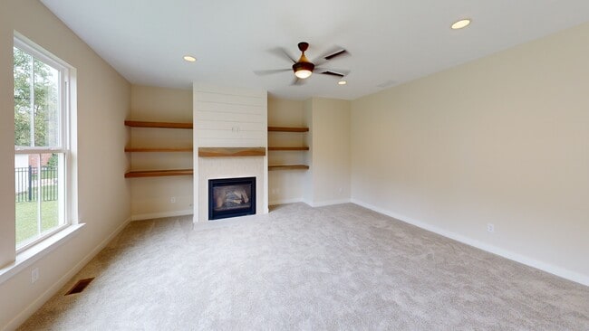 18802 Cromarty Cir, Noblesville, IN 46062 - photo 2