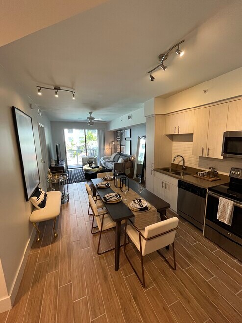 2131 NE 167th St unit A1, North Miami Beach, FL 33162 - photo 1