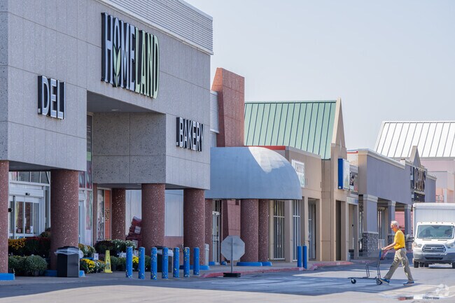 Homeland near Lee West Estates is a quality grocery store offering fresh foods.