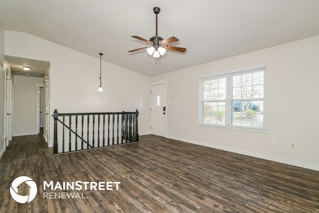 2557 Tricia Ln, High Ridge, MO 63049 - photo 3