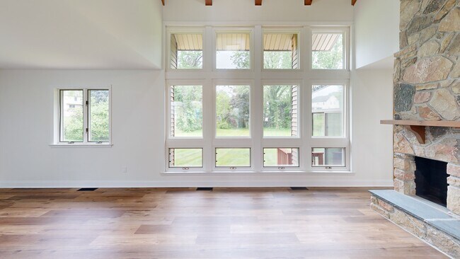 618 S Old Middletown Rd, Media, PA 19063 - photo 2