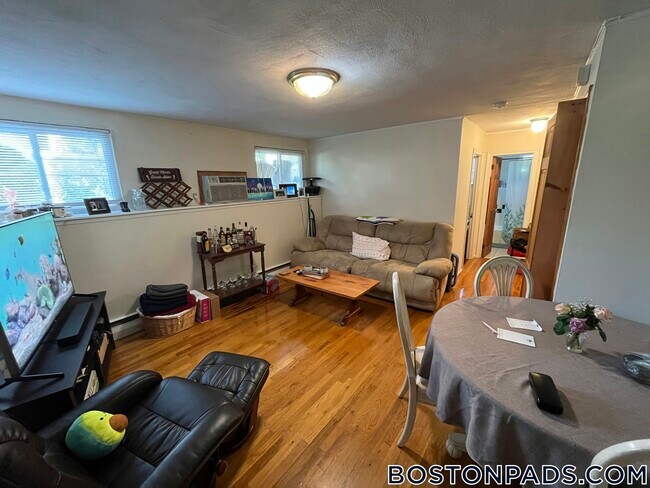 108 Perkins St unit 4, Boston, MA 02130 - photo 4
