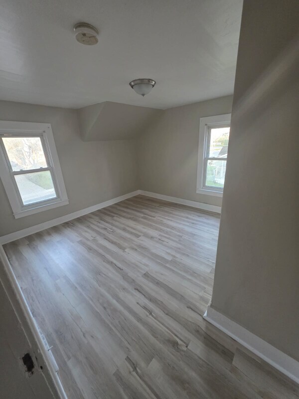 349 Baldwin Ave, Pontiac, MI 48342