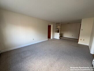 310 Massachusetts Ave, Arlington, MA 02474