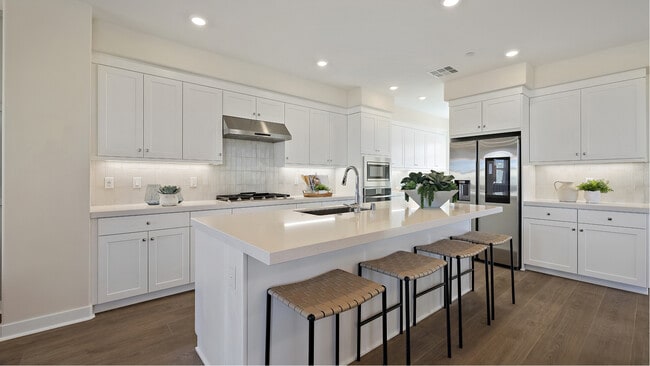 Valencia - Jewel, Valencia, CA 91381 - photo 2