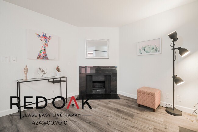 1755 El Cerrito Place unit 105, Los Angeles, CA 90028 - photo 6