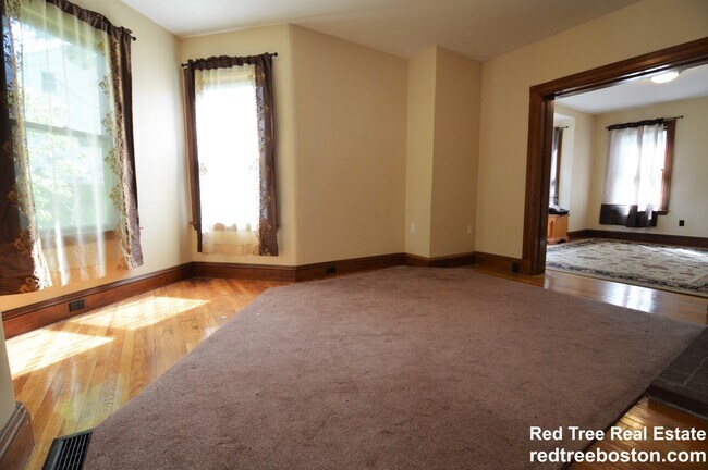 305 Central St, Auburndale, MA 02466 - photo 6