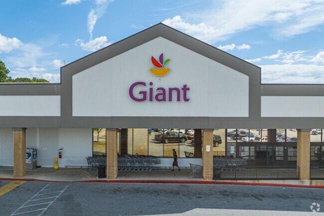 Check off your grocery list in Parkside at the local Giant.