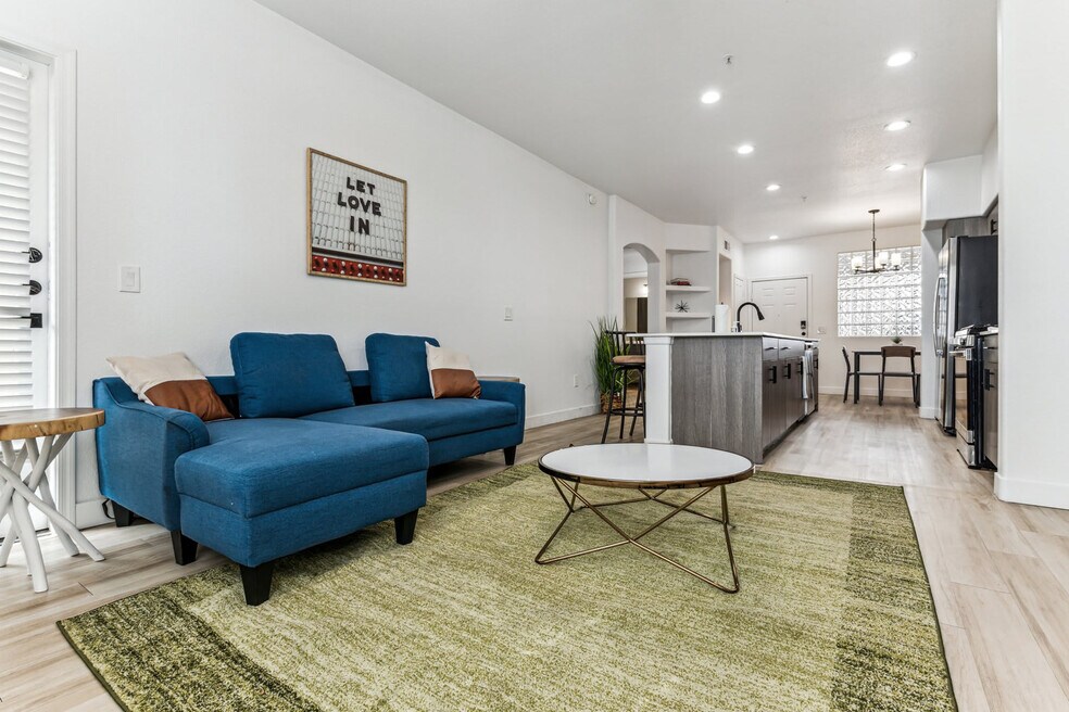 9450 W Cabela Dr unit ID1055235P, Glendale, AZ 85305 - photo 1