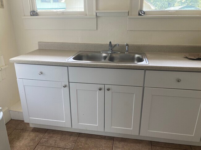 1715 Locust St, Texarkana, AR 71854 - photo 5