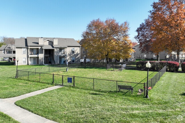 Trails at Lakeside, Indianapolis, IN 46220 - photo 7