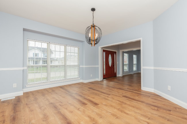 1431 Crooked Stick Dr, O Fallon, MO 63366 - photo 2