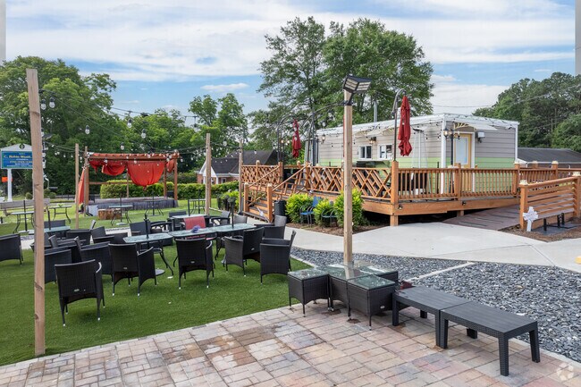 Enjoy fresh seafood while sitting outside at A Bite To Eat in Loganville.