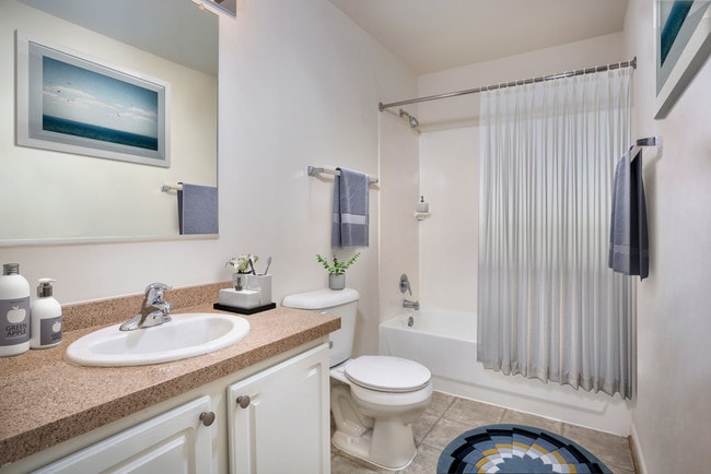 Trevors Run, Herndon, VA 20171 - photo 5