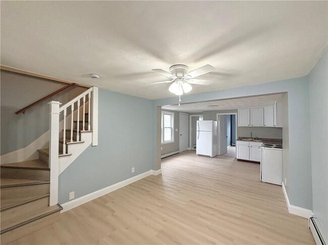 23 Knight St, West Warwick, RI 02893 - photo 5