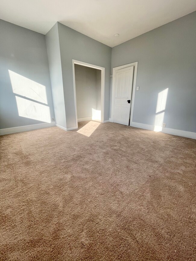 33 Linden Ave unit 2nd Fl, Red Lion, PA 17356 - photo 5