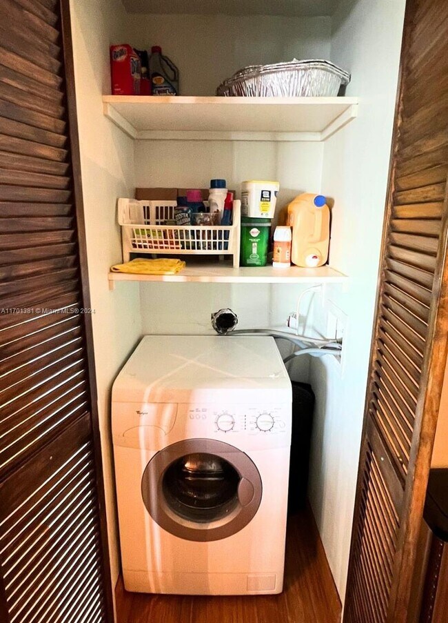 2201 Brickell Ave unit 98, Miami, FL 33129 - photo 3