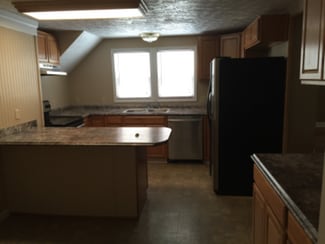 428 Hill Dr, Bristol, VA 24201
