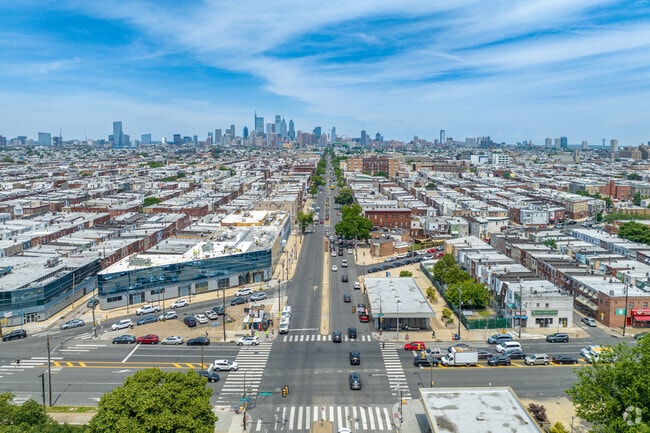 Travel down the iconic Philadelphia Broad Street from South Philadelphia West to Center City.