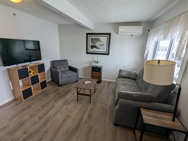 5 Boisvert St unit 105, Old Orchard Beach, ME 04064 - photo 2