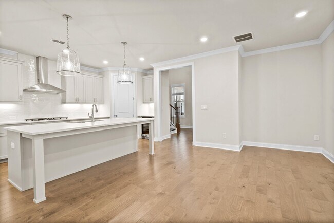 550 Pilgrim Mill Rd unit 36465647, Cumming, GA 30040 - photo 4