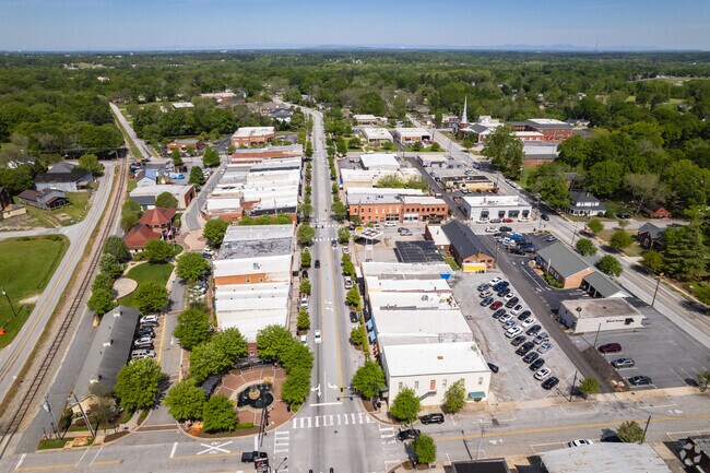 Downtown Fountain Inn is close-knit.