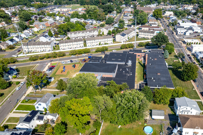 Children can attend Mary Bray Elementary School.