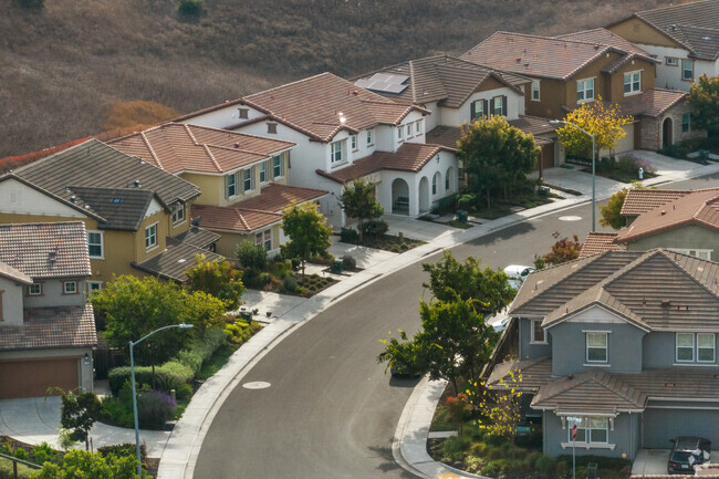 New modern homes are available for purchase along the Somerset Highlands landscape.