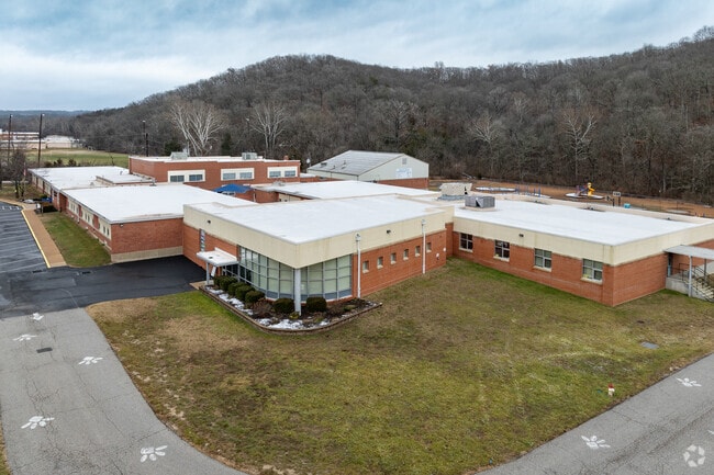 House Springs Elementary in House Springs, MO aligns with Missouri state standards.