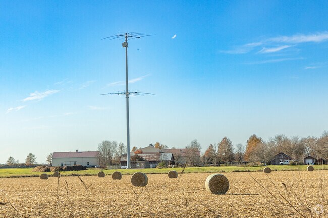 La Fox fields often feature hay bales across farmland.