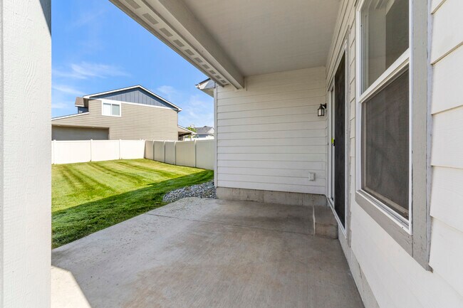 Orchard Land Duplexes, Coeur D'Alene, ID 83815 - photo 4