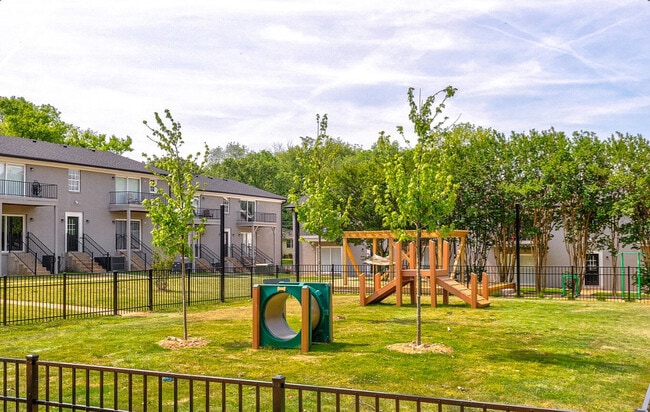 Midtown Square Apartment Homes by Callio Properties, Red Bank, TN 37415 - photo 7