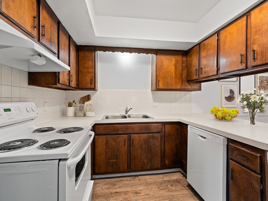 Evergreen Park Townhomes and Apartments